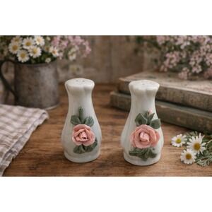 Vtg Porcelain Roses Salt & Pepper Shaker Set 3-D Cottagecore Grandmacore